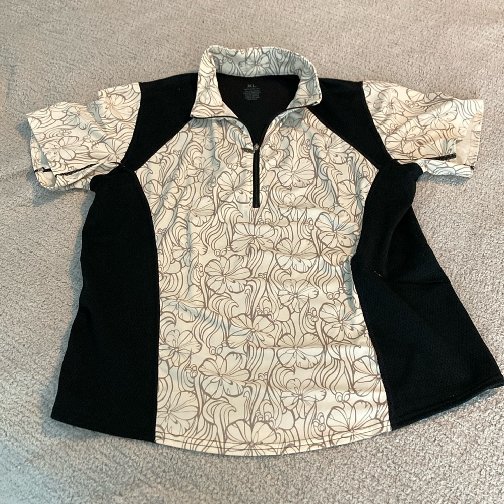 Kerrits Black and Cream Short Sleeve Top
